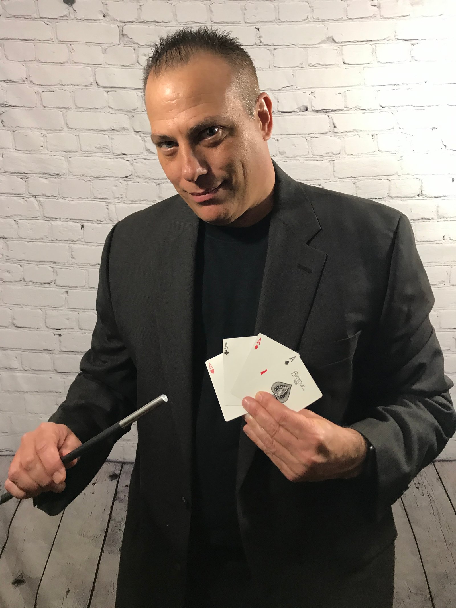 Kevin 'Mo Magic' Mohan performing magic